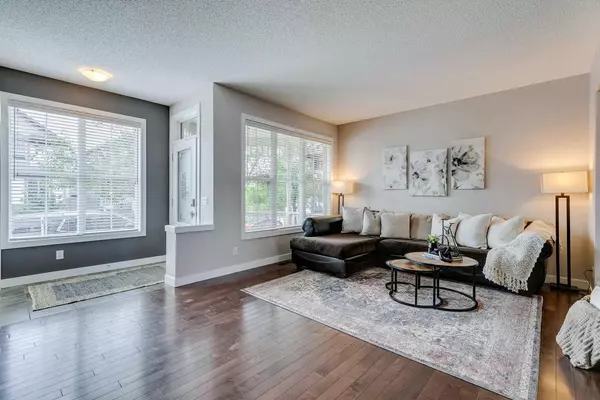 Calgary, AB T3M 0K4,52 Auburn Bay CRES SE