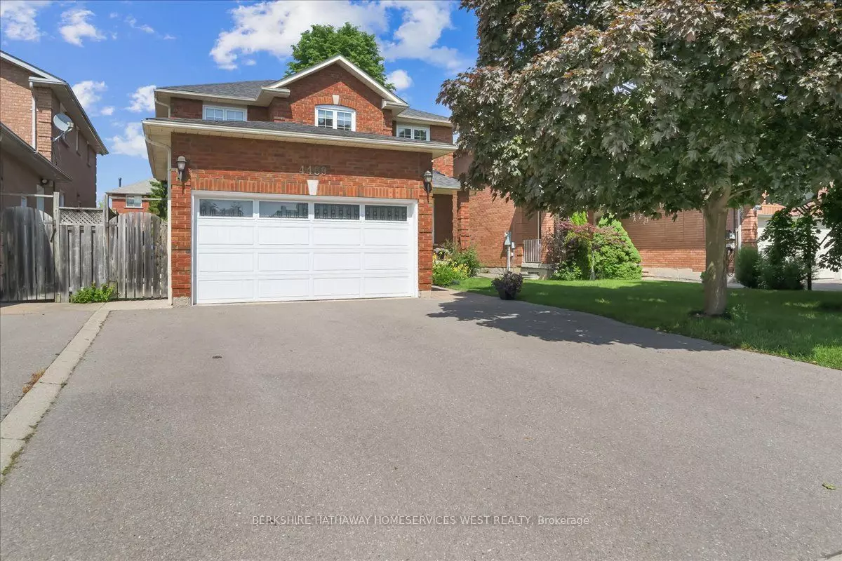 Mississauga, ON L5V 1E5,4489 Stonemill CT