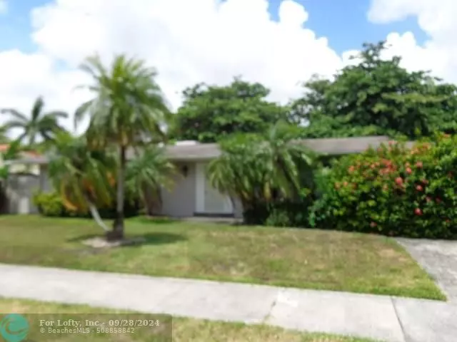 20950 NE 25th Ct, Miami, FL 33180