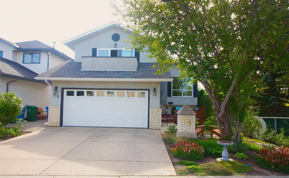 25 Arbour Summit Close NW, Calgary, AB T3G 3W1