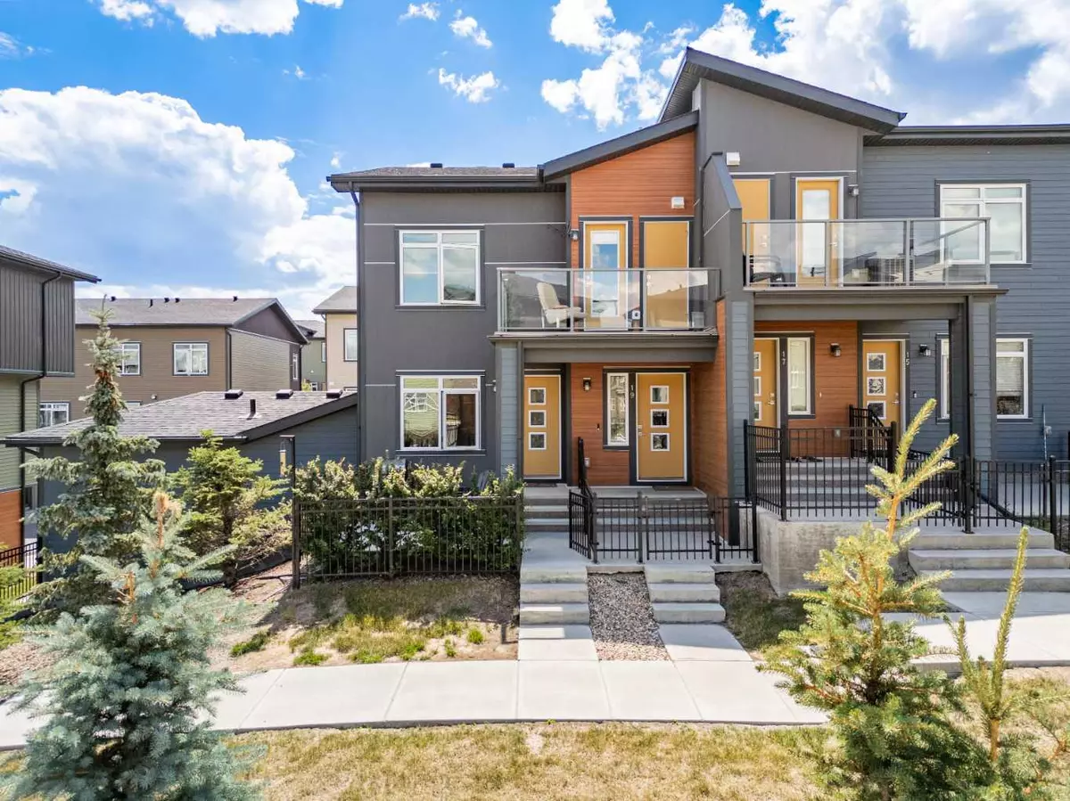 Calgary, AB T3R 1T5,21 Sage Bluff CIR NW