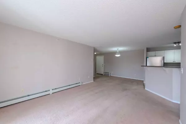 Calgary, AB T2Z 4M4,4975 130 AVE SE #1419