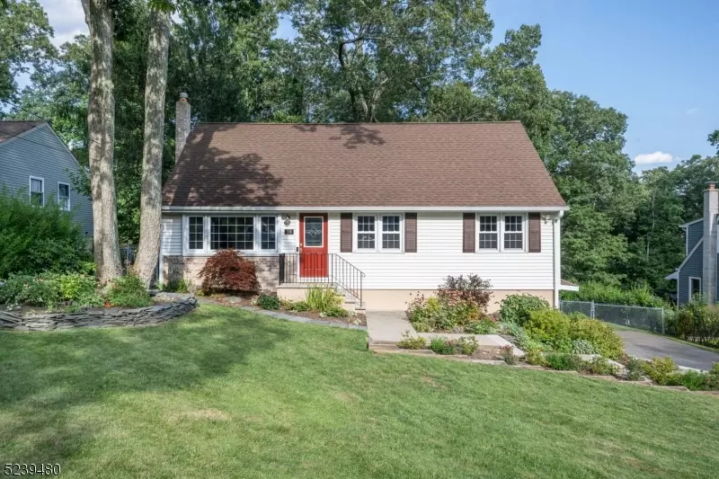 38 Hilltop Rd, West Milford Twp., NJ 07435