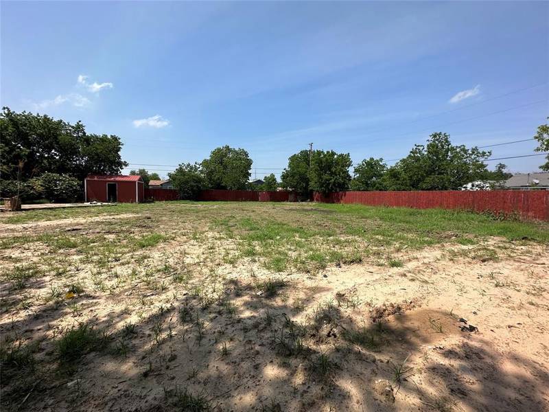 1613 SE Park Road, Mineral Wells, TX 76067