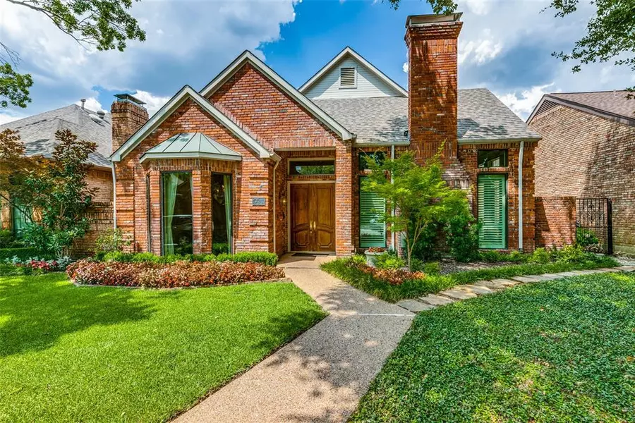 4 Cavendish Court, Dallas, TX 75225