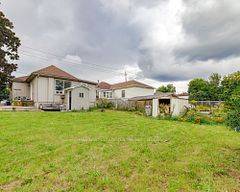 Cambridge, ON N1R 3T7,47 Norfolk AVE