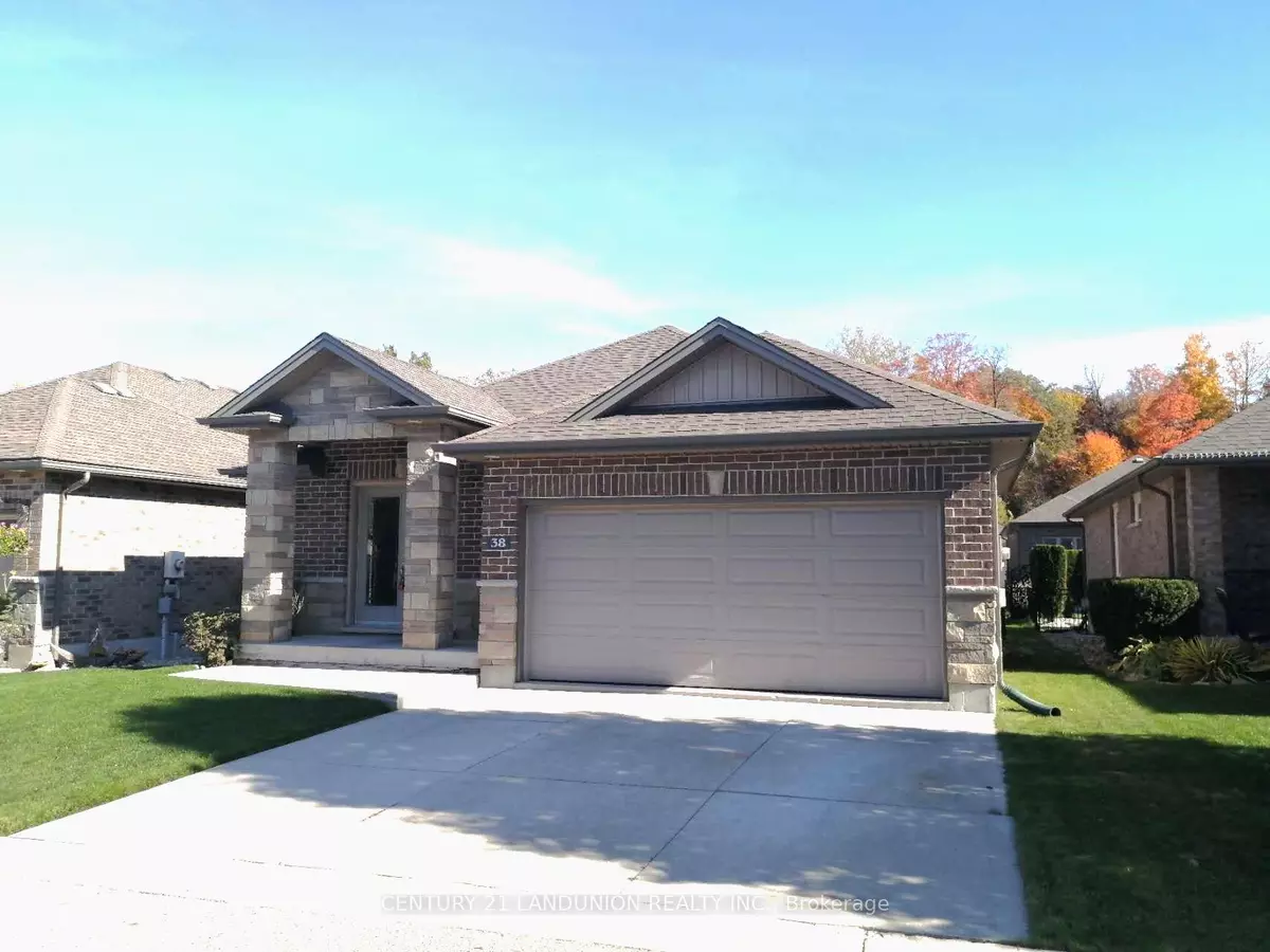 Middlesex, ON N5Y 6M4,1430 Highbury AVE N #38