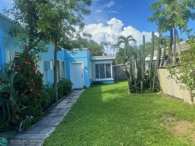 9th NE St  #1, Pompano Beach, FL 33062