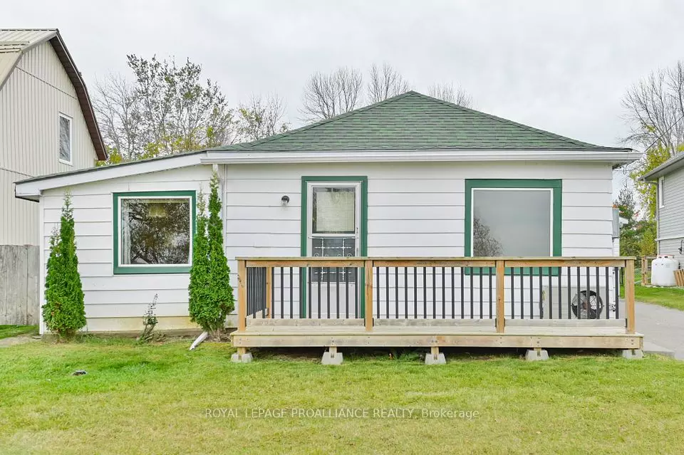 Prince Edward County, ON K8N 4Z1,119 Ridley ST