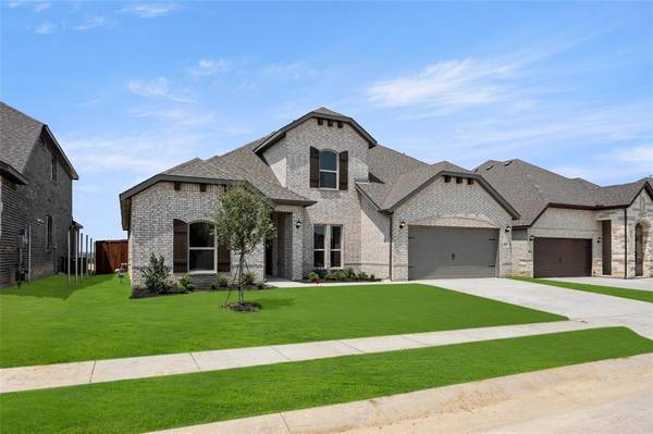 1022 Moss Grove, Justin, TX 76247