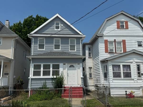 264 Howe Ave, Passaic City, NJ 07055