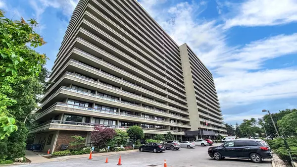 Markham, ON L3T 4V9,8111 YONGE ST #1408