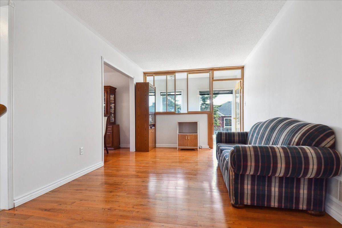 Caledon, ON L7C 1B7,164 Royal Valley DR