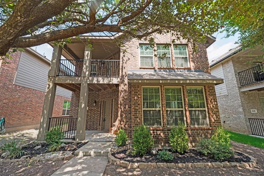 252 Overlook Mews, Lancaster, TX 75146