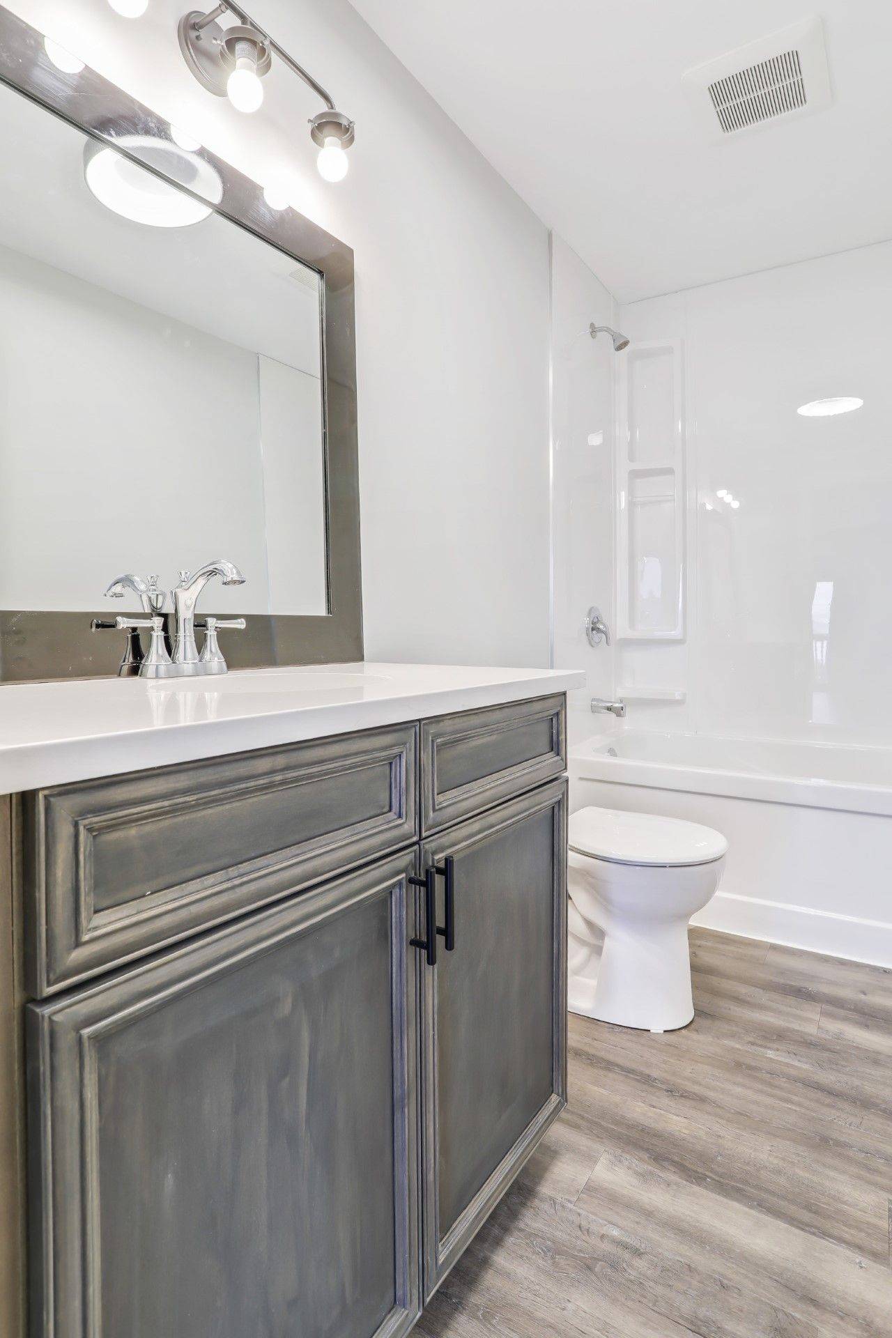 Otonabee-south Monaghan, ON K0L 1B0,1117 Islandview DR