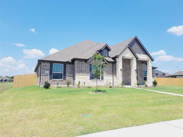 1027 Beaverbrook, Desoto, TX 75115