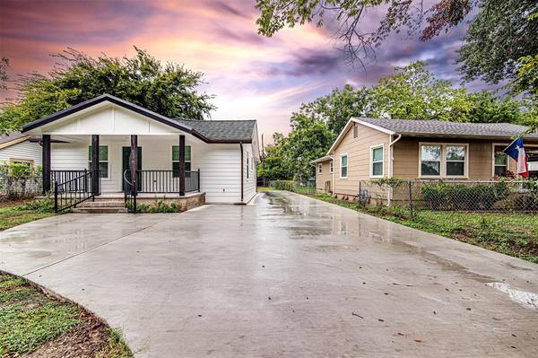 River Oaks, TX 76114,1116 Cambridge Street