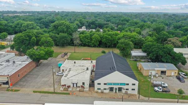 315 & 319 York Avenue, Weatherford, TX 76086