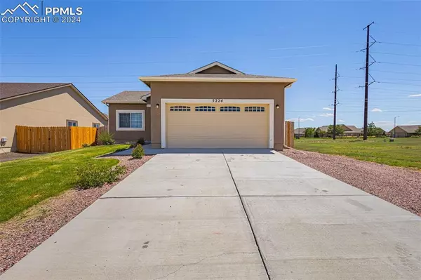 Pueblo, CO 81008,5224 Gannet LN