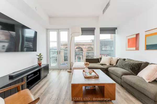 Toronto C01, ON M6J 0G4,106 Dovercourt RD #210