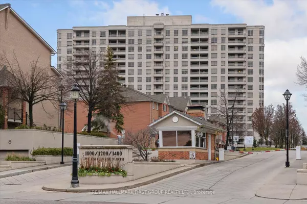 Durham, ON L1V 6V4,1000 The Esplanade RD N #305