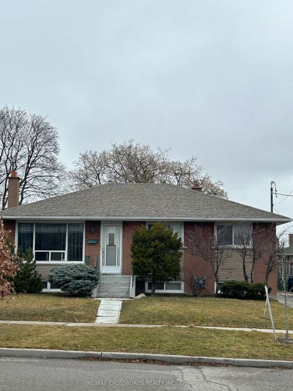 9 Willsteven DR, Toronto E09, ON M1G 1C5