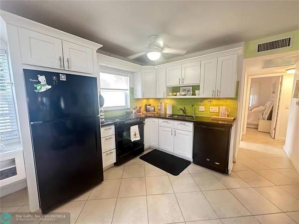 Deerfield Beach, FL 33442,273 Durham H  #273