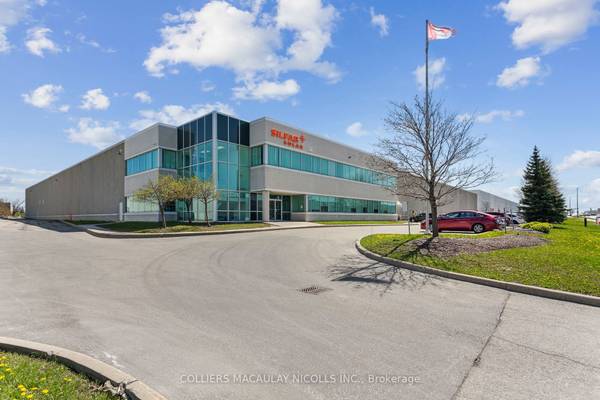 240 Courtneypark DR E, Mississauga, ON L5T 2S5