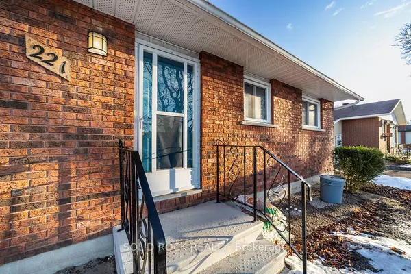 Renfrew, ON K8A 7W6,221 O'BRIEN ST