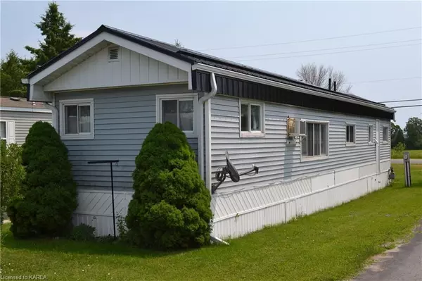 Greater Napanee, ON K7R 3L1,15 CEDAR ST