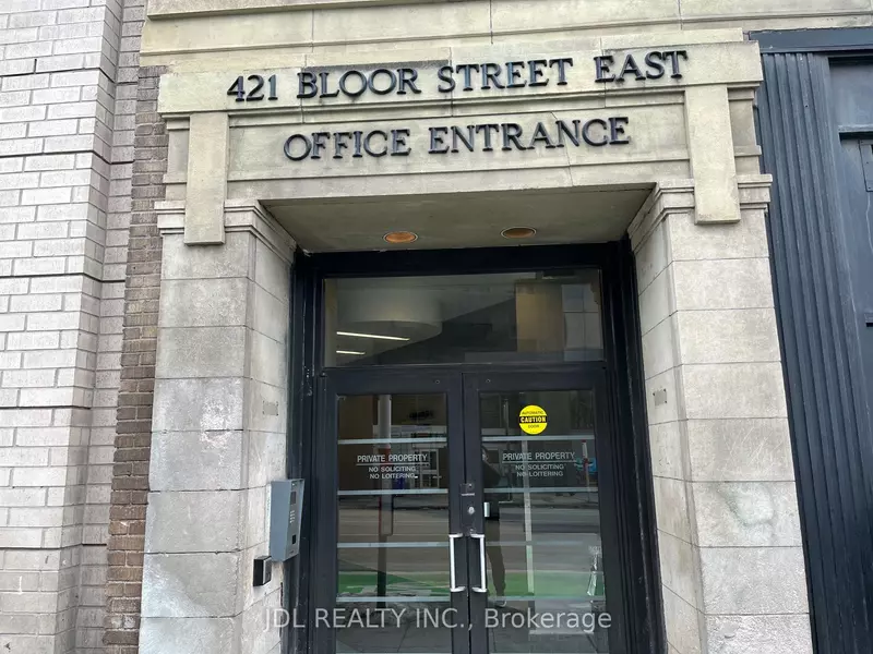 421 BLOOR ST E #203, Toronto C08, ON M4W 3T1