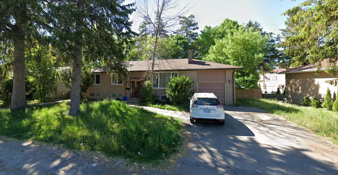 20 Bedford Park AVE, Richmond Hill, ON L4C 2N8