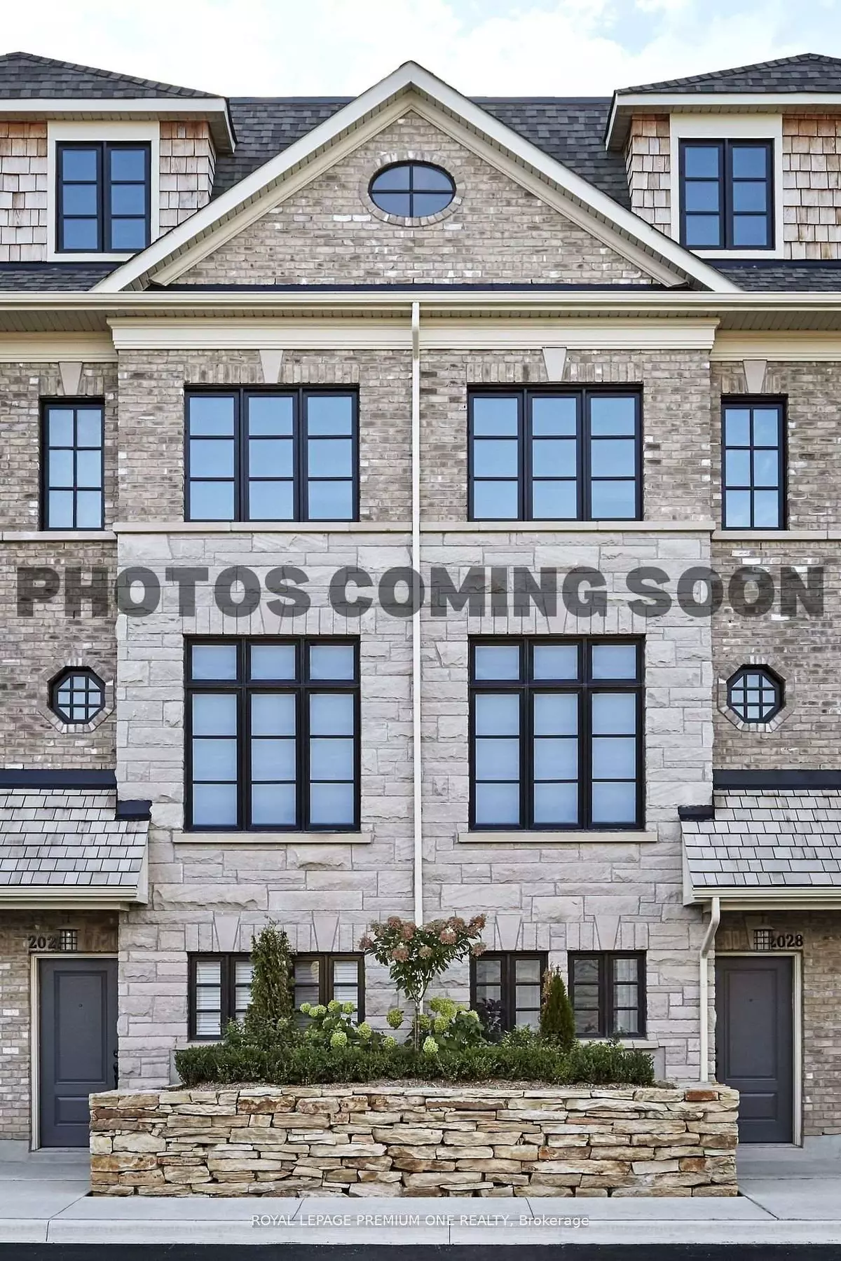 Mississauga, ON L5M 2R4,60 Lunar CRES #182