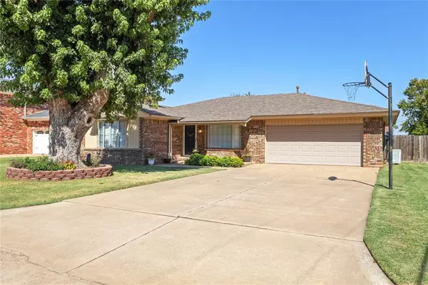 1212 N Lark Street, Weatherford, OK 73096