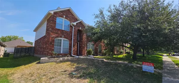 2425 Hunters Run Drive, Plano, TX 75025