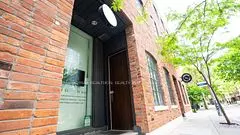 Toronto C01, ON M4Y 0A5,75 St Nicholas ST #3