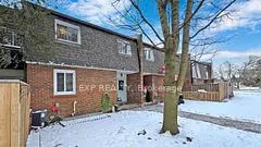 Whitby, ON L1N 1Z7,101 Dovedale DR #27