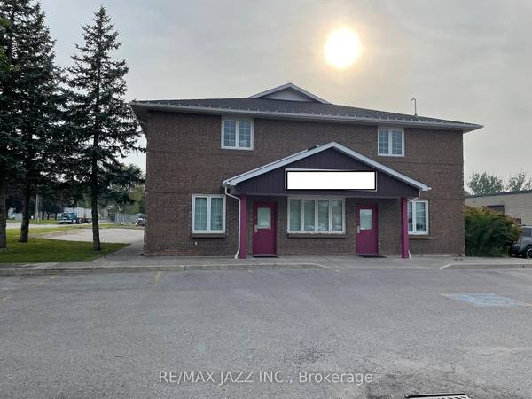 460 Hopkins ST, Whitby, ON L1N 2B9