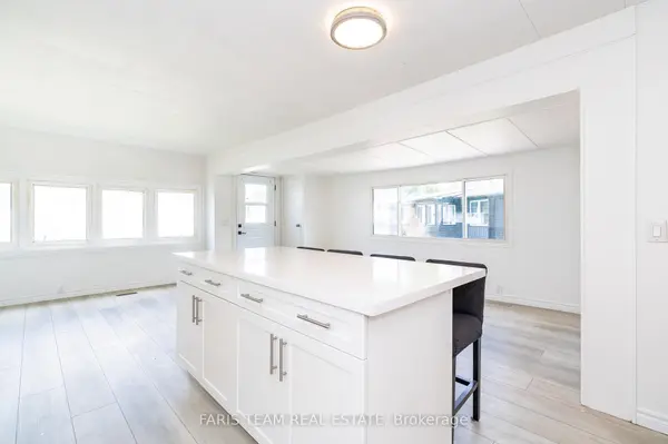 Innisfil, ON L0L 1L0,14 Elmwood CT