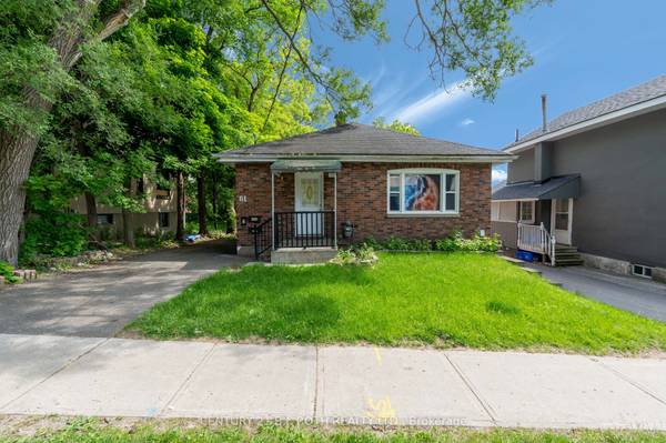 61 Mcdonald ST, Barrie, ON L4M 1P4