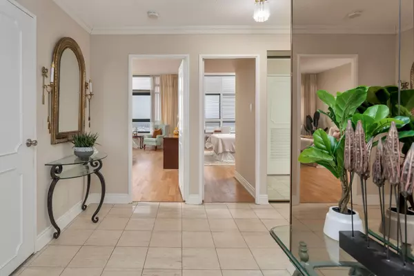 Mississauga, ON L4Y 3Z2,1300 Bloor ST #SPH11