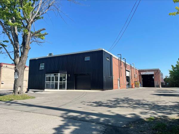 295 Arvin AVE, Hamilton, ON L8E 2M3