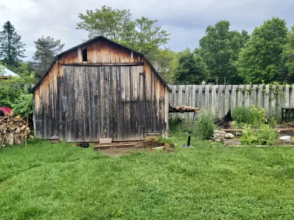 Kawartha Lakes, ON K0M 1A0,169 East ST N
