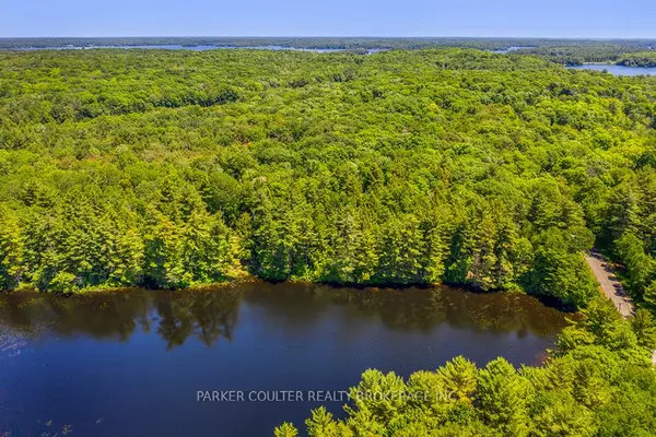 Georgian Bay, ON P0C 1H0,29 Bear Lake RD