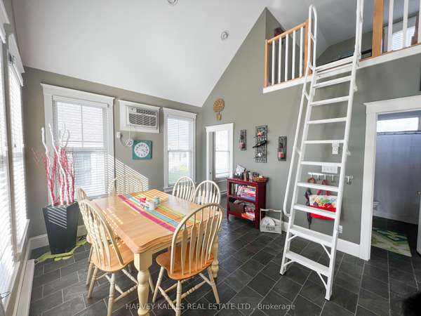 Prince Edward County, ON K0K 1P0,10 MEADOW VIEW LN