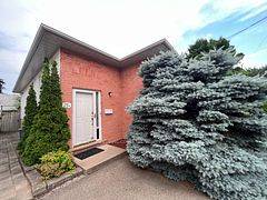 17 A WATKINS ST, St. Catharines, ON L2M 1N3