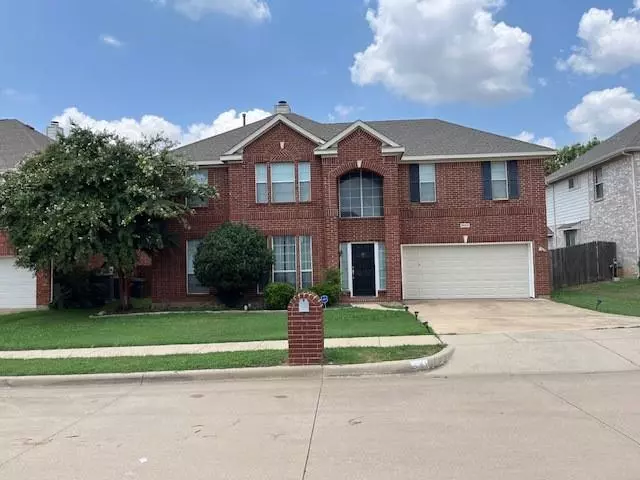 8504 Saffron Drive, Fort Worth, TX 76123