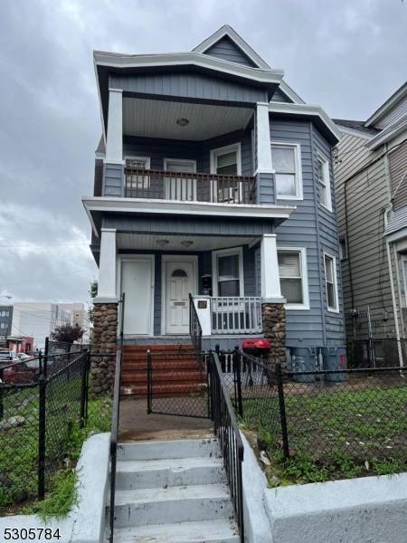 117 Graham Ave, Paterson City, NJ 07508