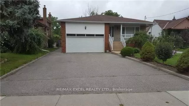 10 Kersey CRES, Richmond Hill, ON L4C 3W3