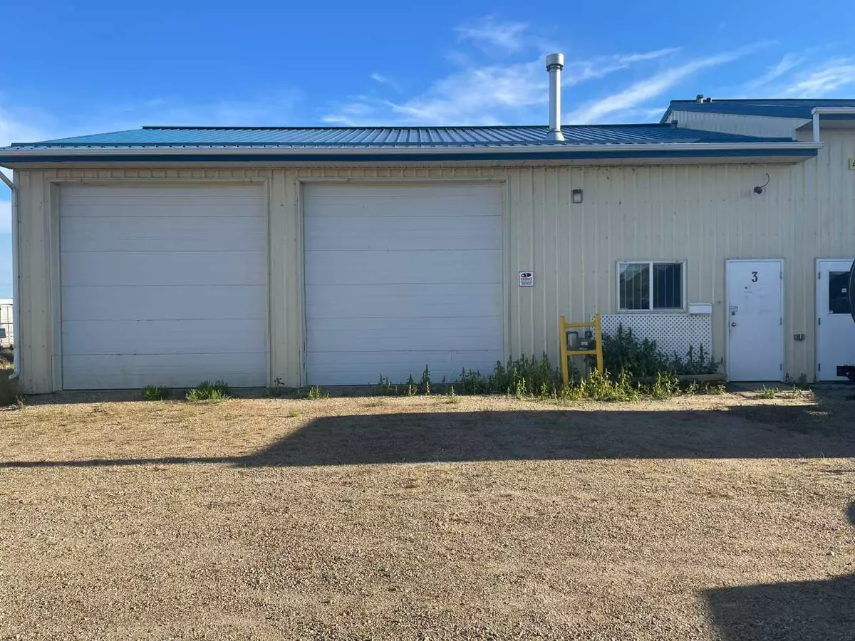 Sylvan Lake, AB T4S 2H6,4 Sylvaire Close Bay 3